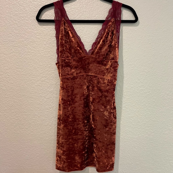 Free People Dresses & Skirts - Free People Viper Velvet Dress